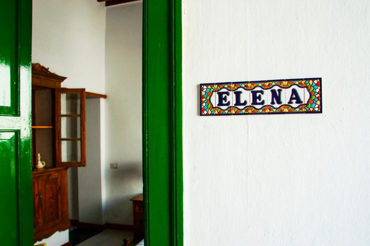 Casa Abuela Elena Hotel อาริอา ภายนอก รูปภาพ